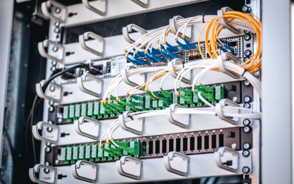 Prešov odstraňuje miesta bez rýchleho internetu. Pomôže energetická infraštruktúra